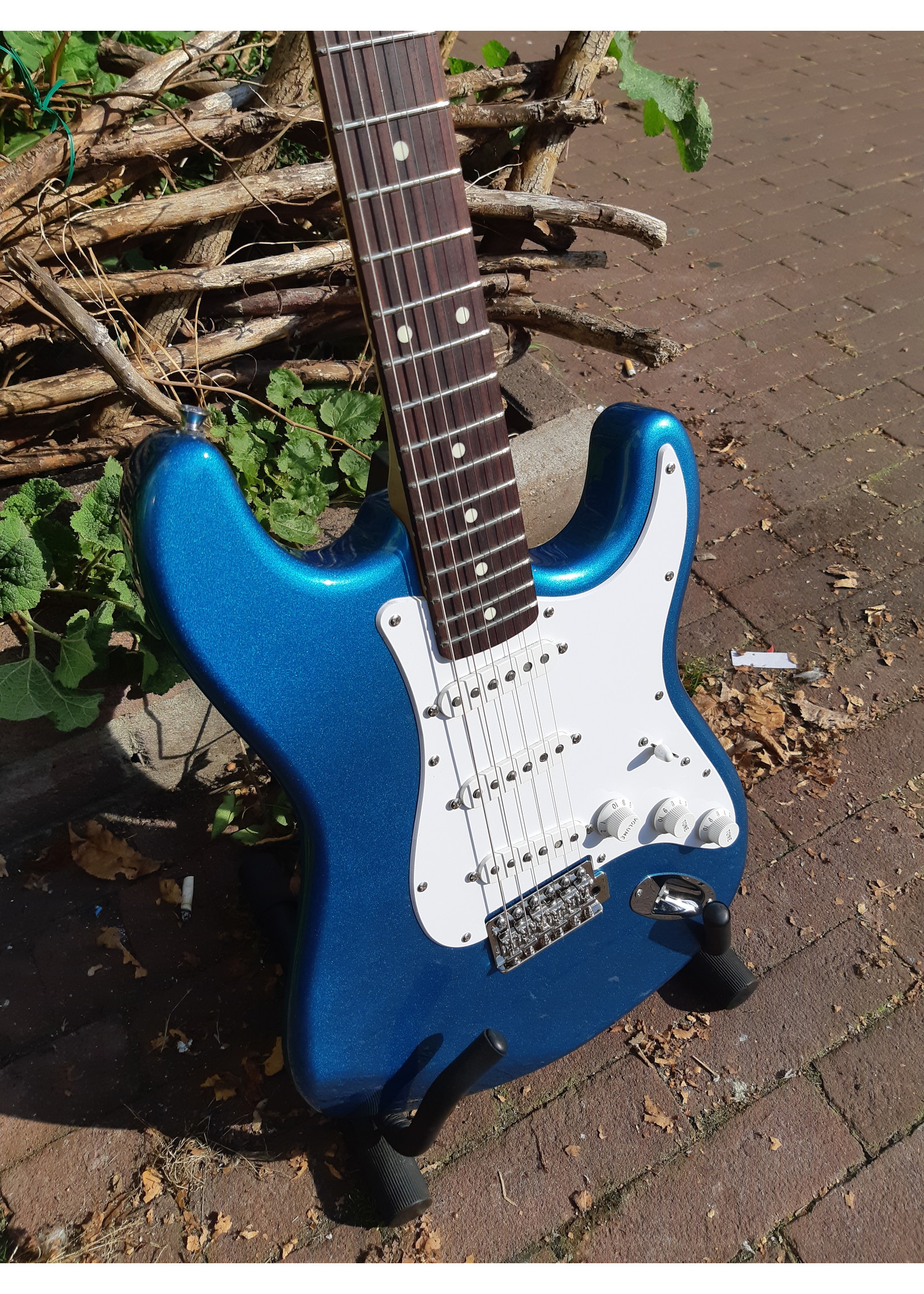 Prinz Guitars Prinz S-Style lake placid blue