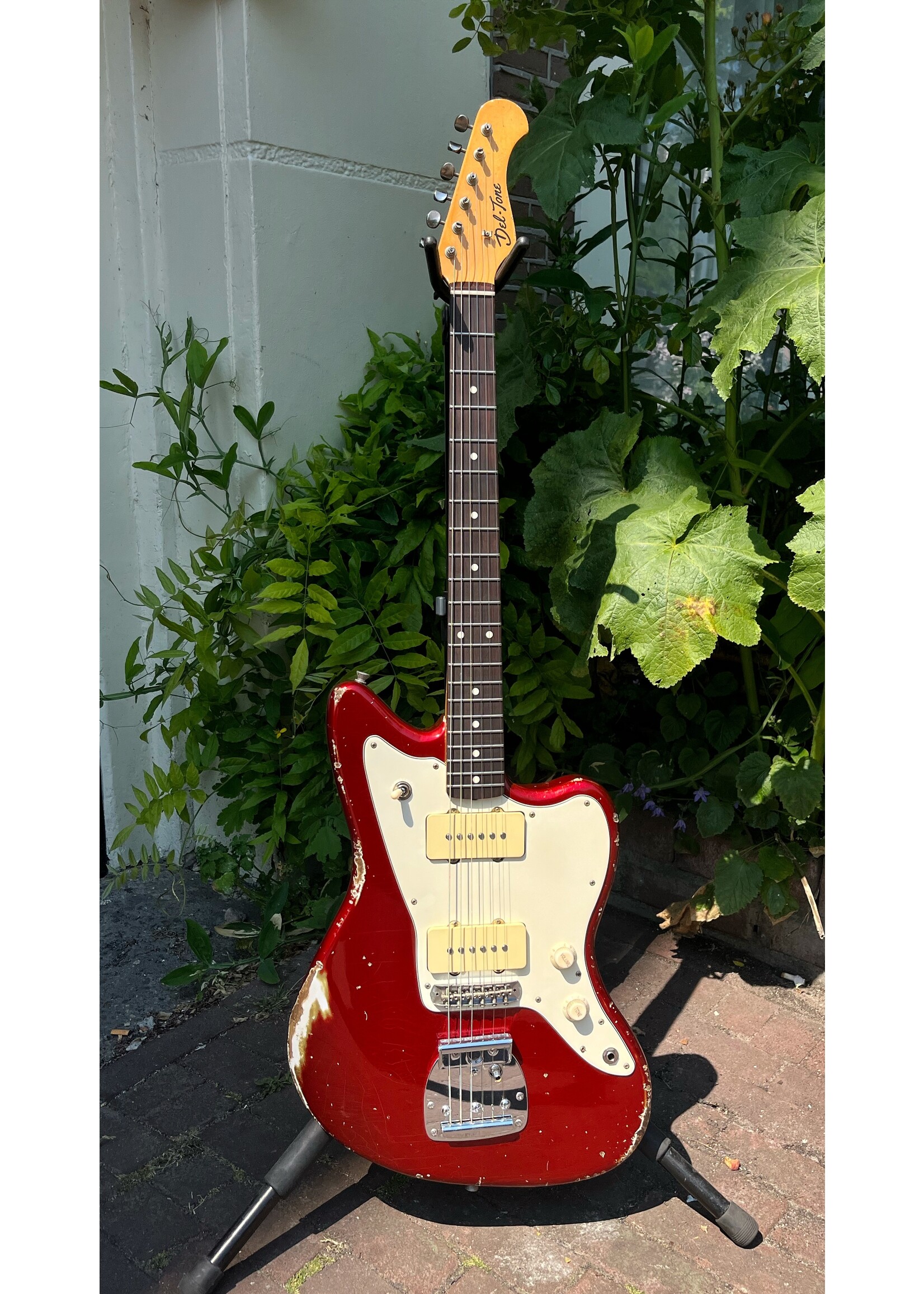 Del-tone Del-Tone JM Style Candy Apple Red