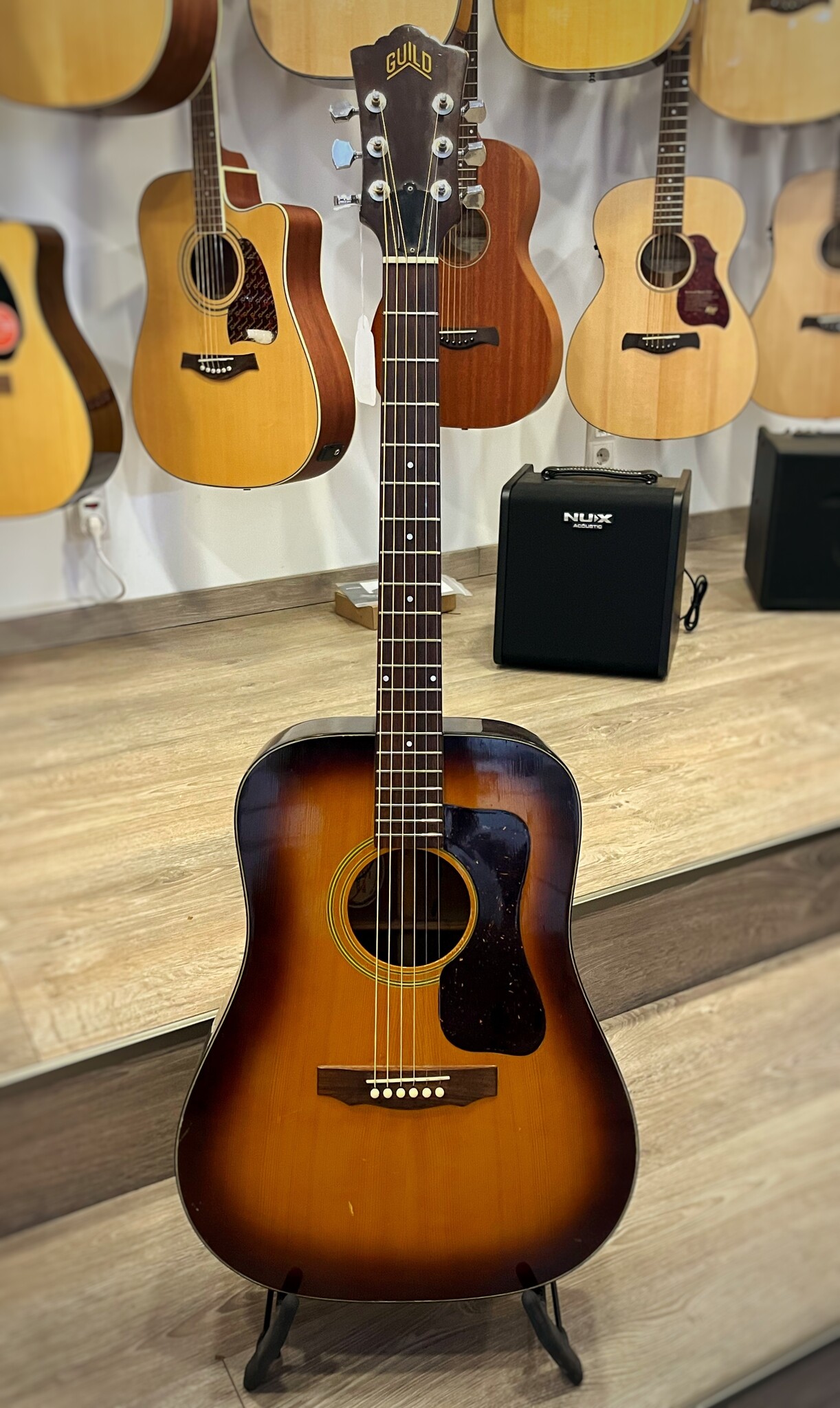 Guild D 35 1975 Occasion incl. Case - Prinz Guitars Amsterdam