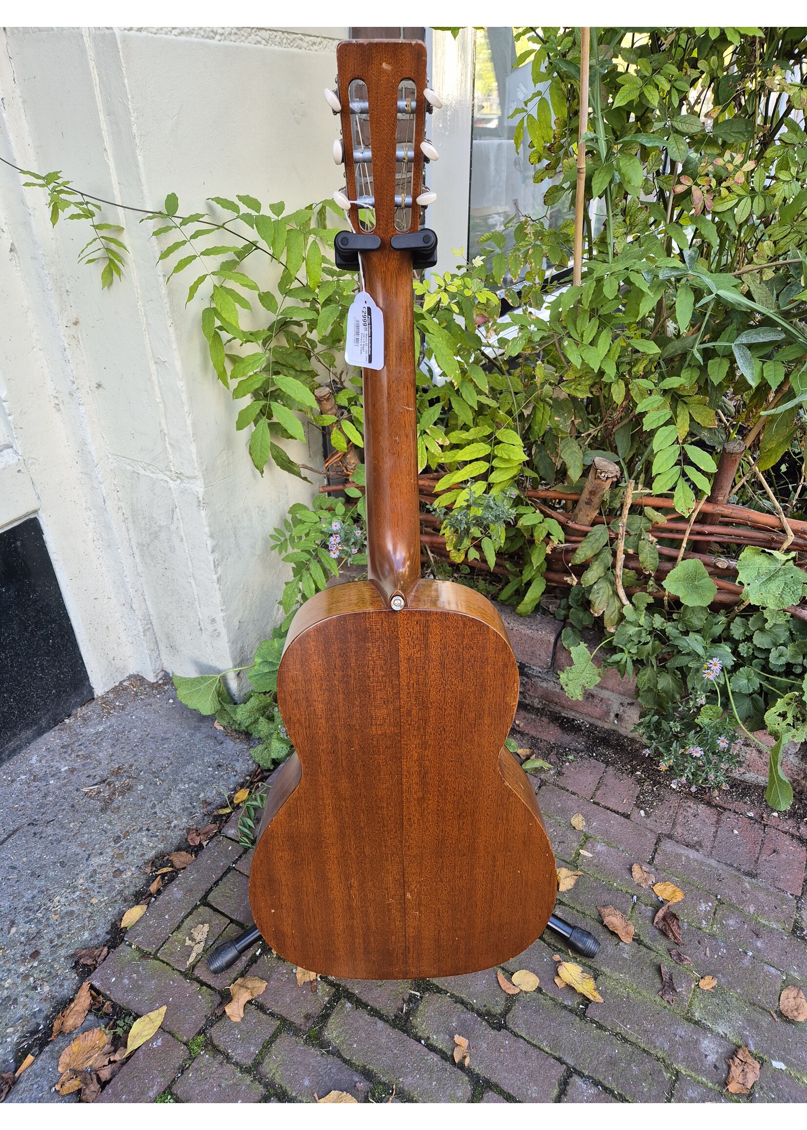 Martin Martin 00-16C 1966 met LR Baggs Anthem sl Classical