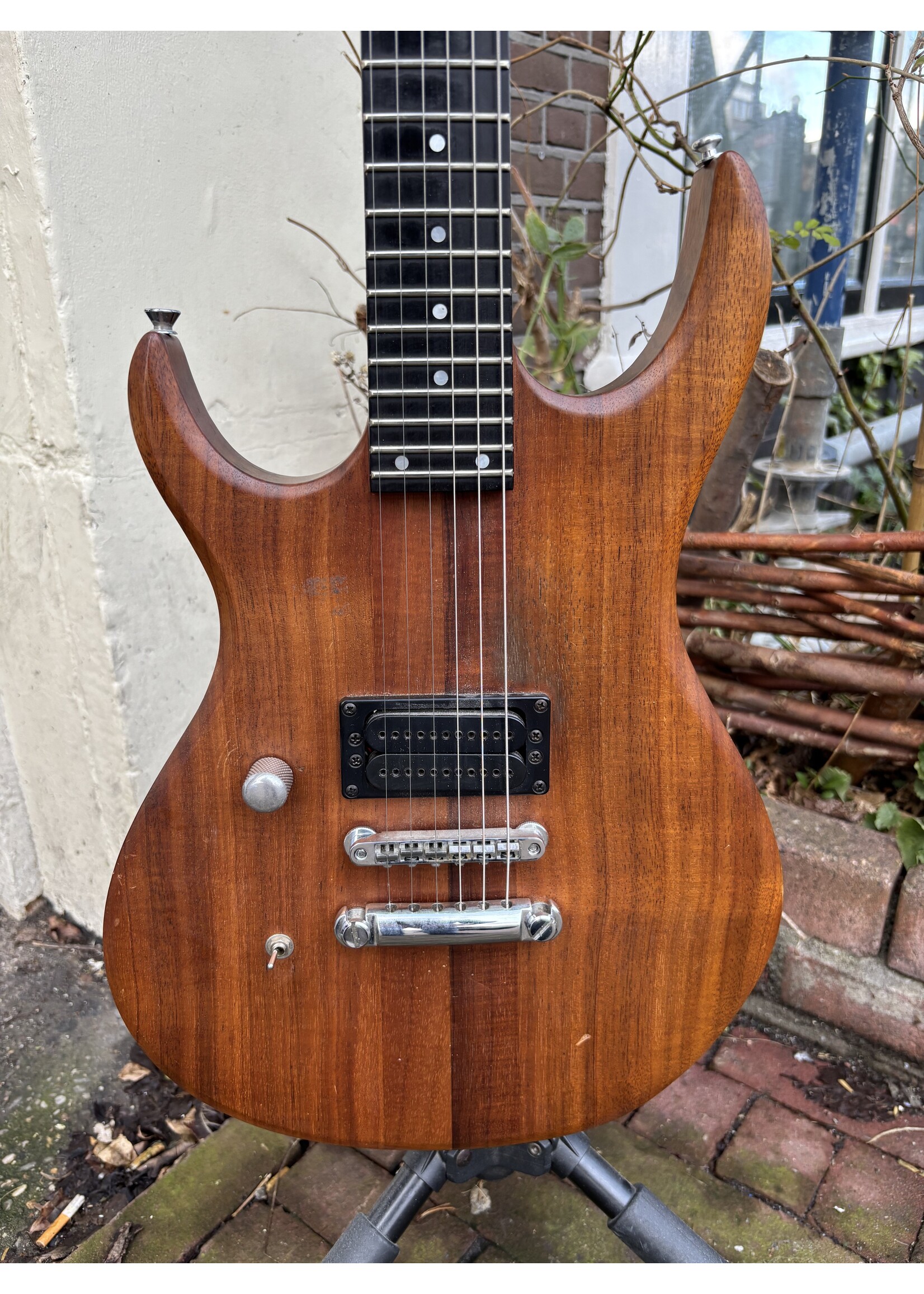 Carvin 90's Dc 125 Lefty with case