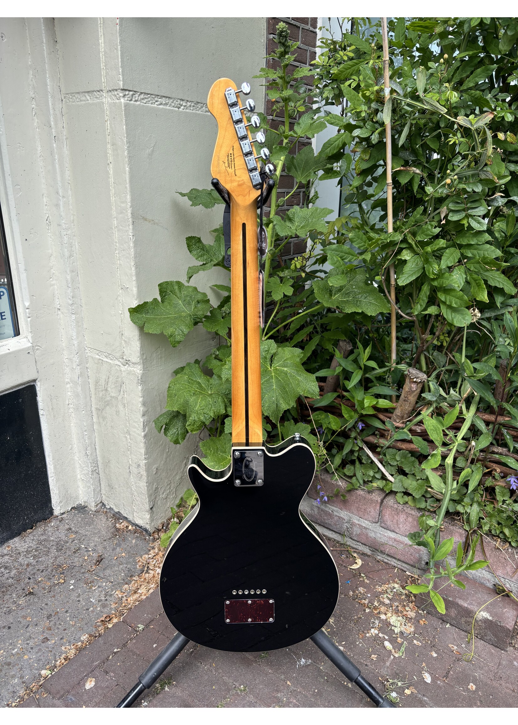Vintage Vintage VRV800BK revo series vision guitar Boulevard black