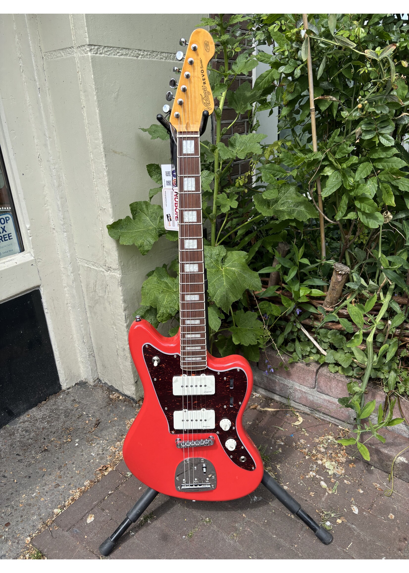 Vintage Vintage VRS659FR Revo series Surfmaster 90 Firenza Red