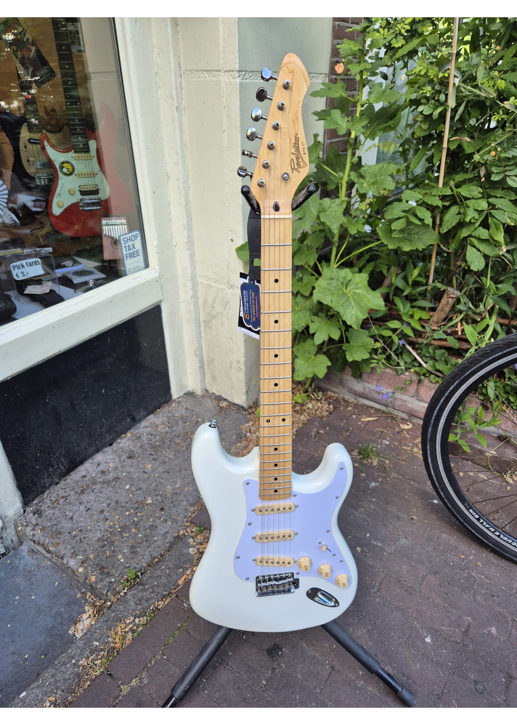 Vintage Vintage REVELATION RTS 57 - Arctic White