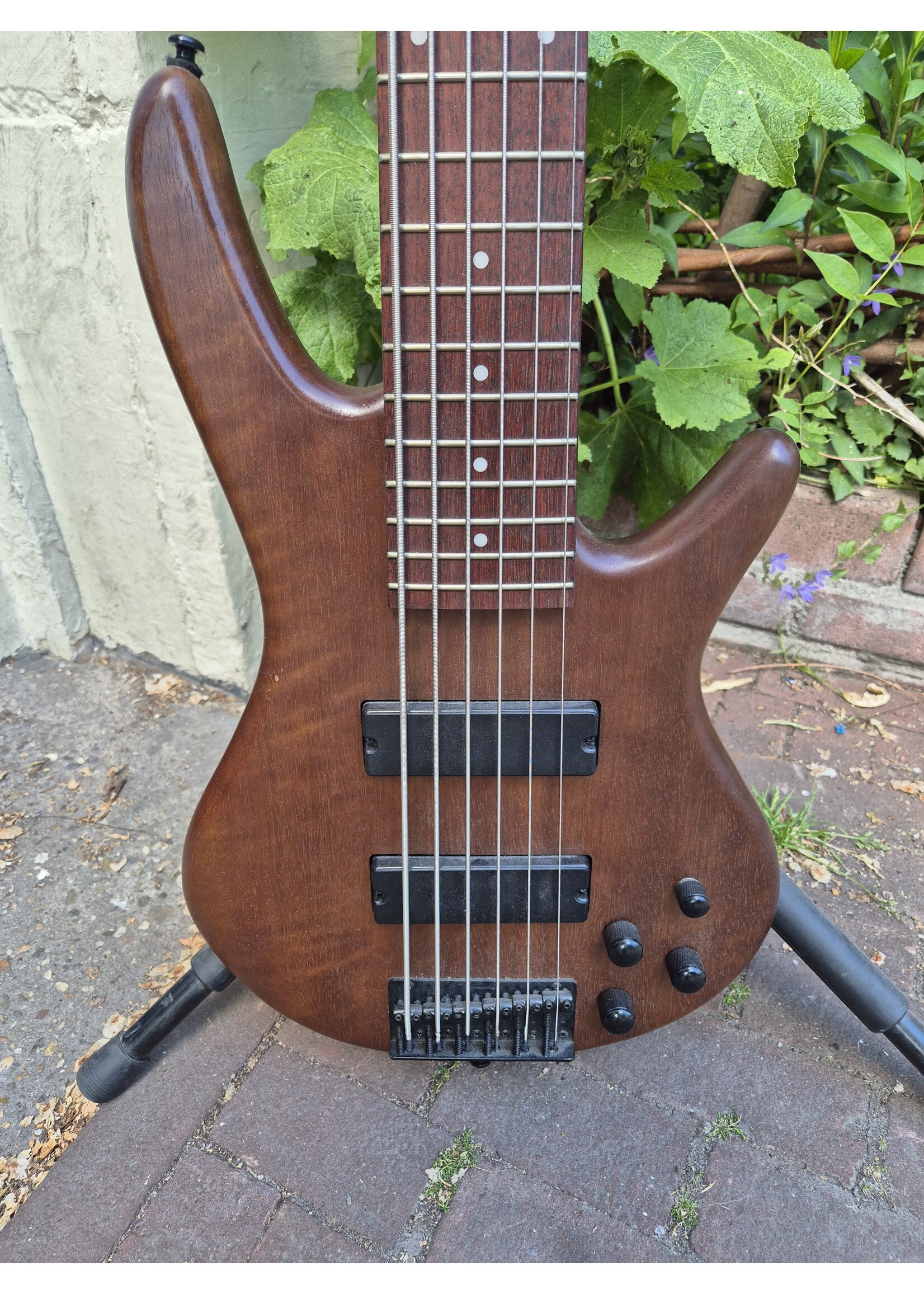 Ibanez Ibanez GSR206B 6 snarige bas occasion