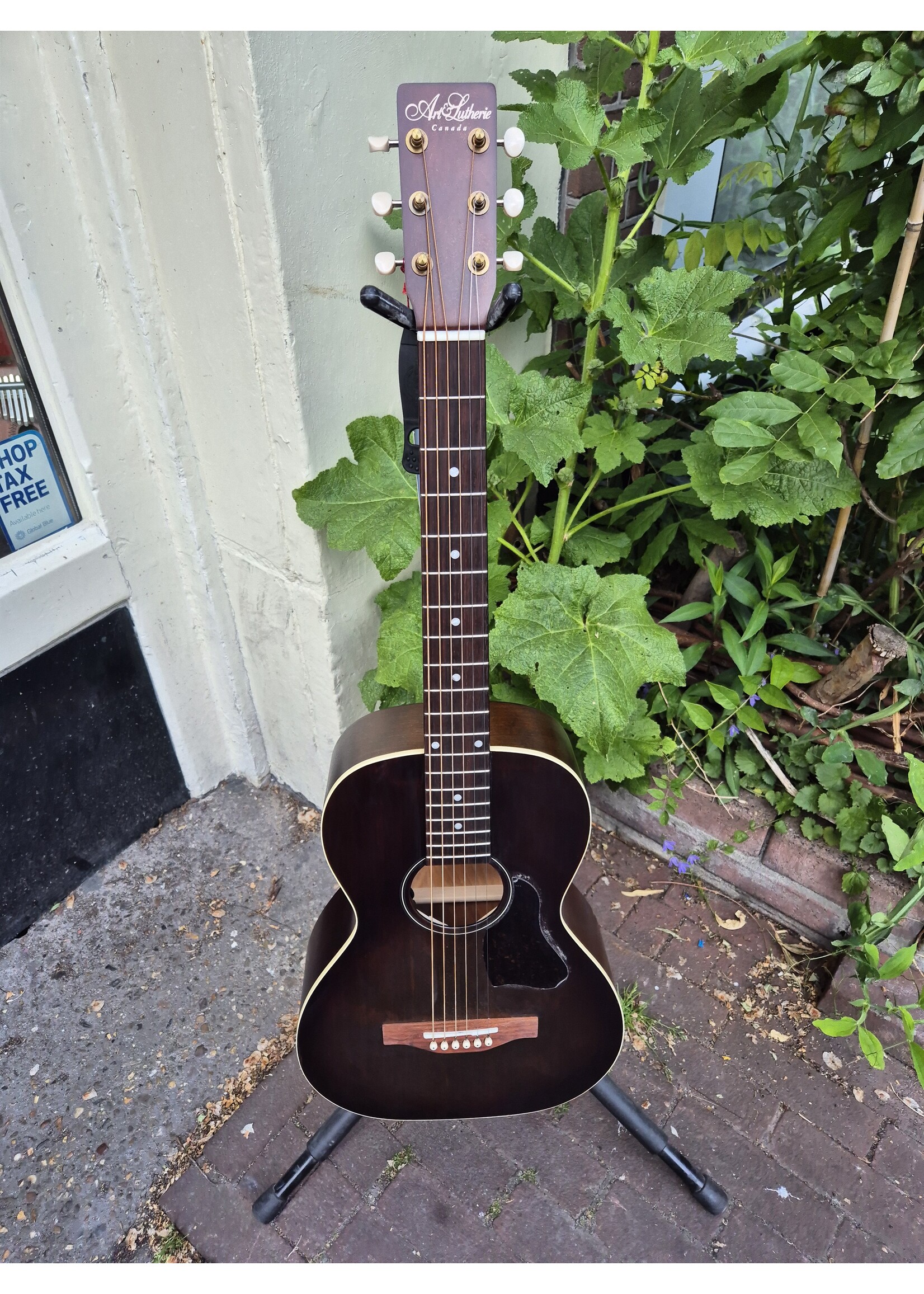 ART & LUTHERIE Art & Lutherie   Roadhouse Bourbon Burst E/A B stock