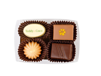 Teddy en Coco chocolade Vier bonbons in mini doosje met logo