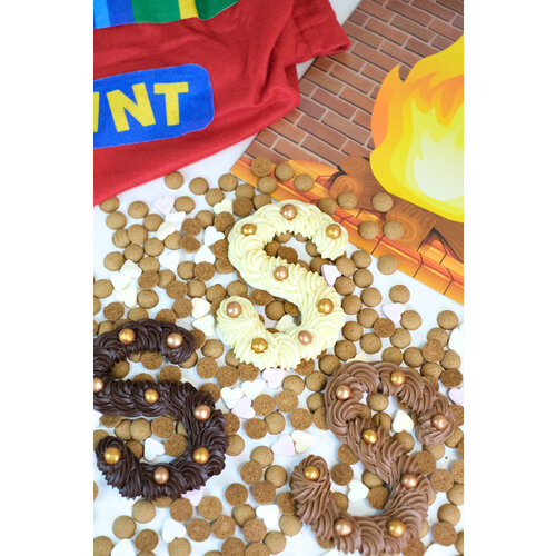 Teddy en Coco chocolade Luxe handgespoten chocoladeletter wit