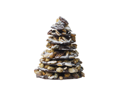 Teddy en Coco chocolade Luxe kerstboom met noten en poedersuiker Teddy en Coco chocolade Luxe kerstboom met noten en poedersuiker