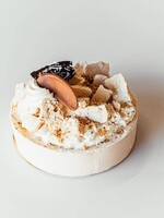 Luxe Nougatine Schuim IJstaart