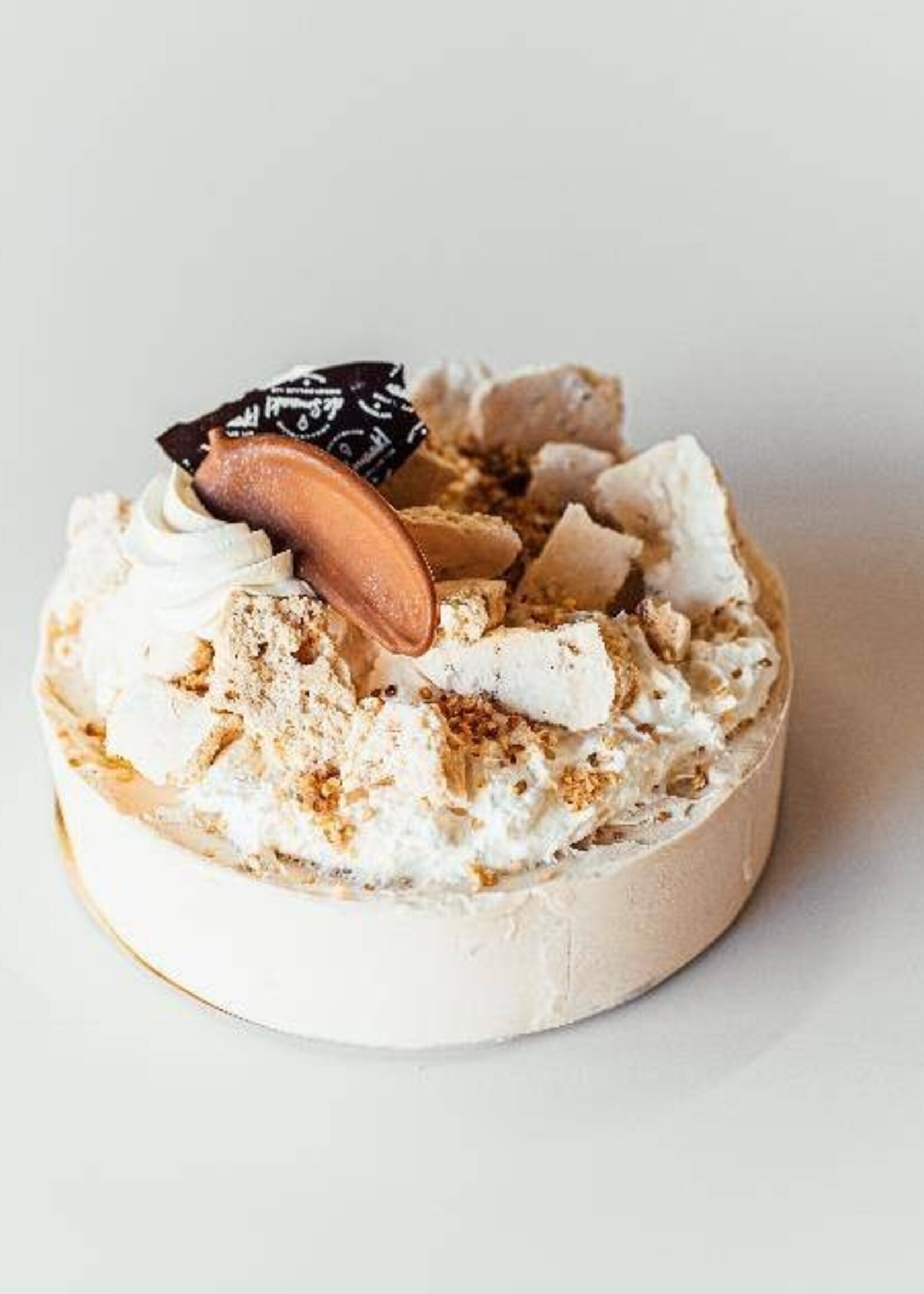 Luxe Nougatine Schuim IJstaart