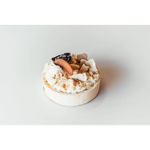 Luxe Nougatine Schuim IJstaart