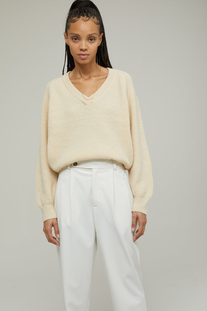 Closed Fisherman's Rib V-Sweater