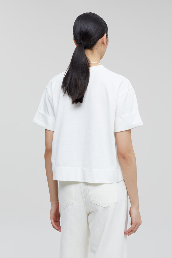 Closed Cropped T-Shirt