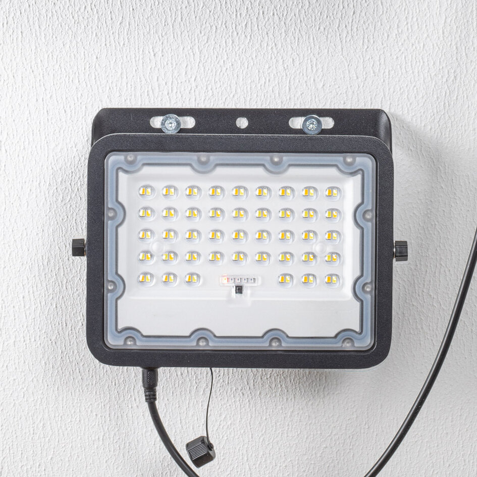 Applique solaire d'extérieur Nestor - noir, 60W