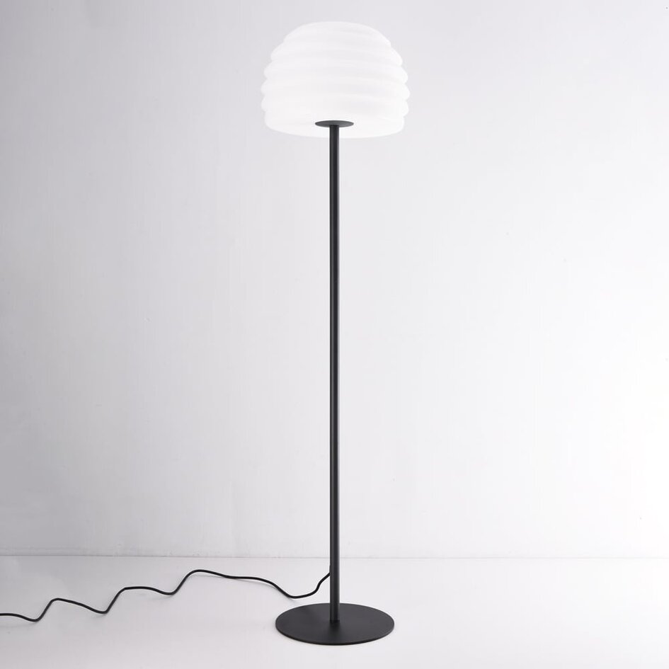 Lampe d'extérieur sur pied Sym à abat-jour blanc