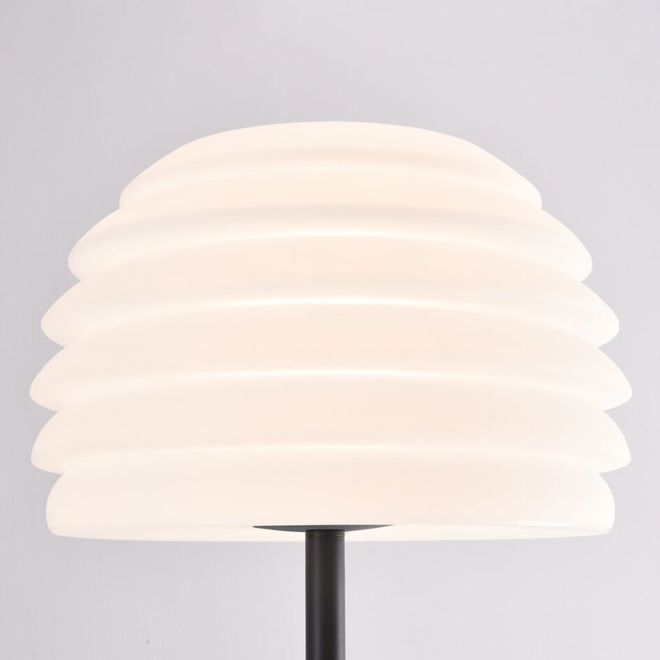 Lampe d'extérieur sur pied Sym à abat-jour blanc