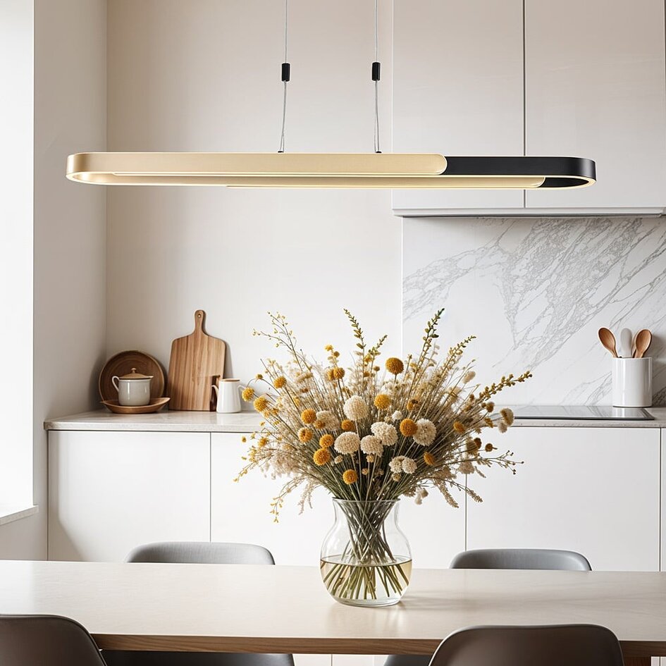 Suspension Lilia avec variateur à 3 niveaux - noire et dorée