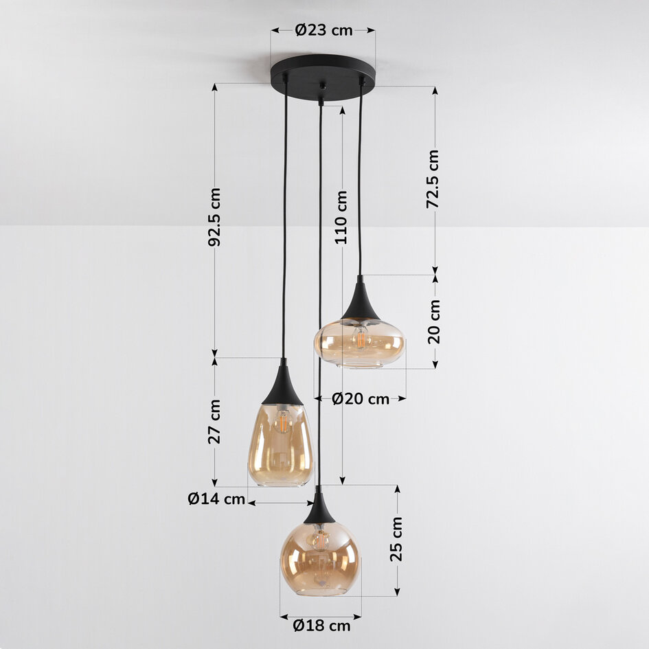 Suspension Loua 3 lumières - noir et verre ambré