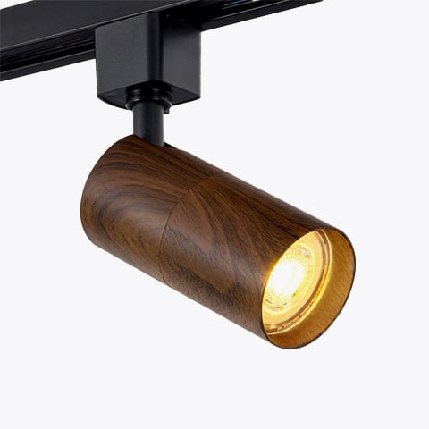 Spots sur rail avec aspect bois