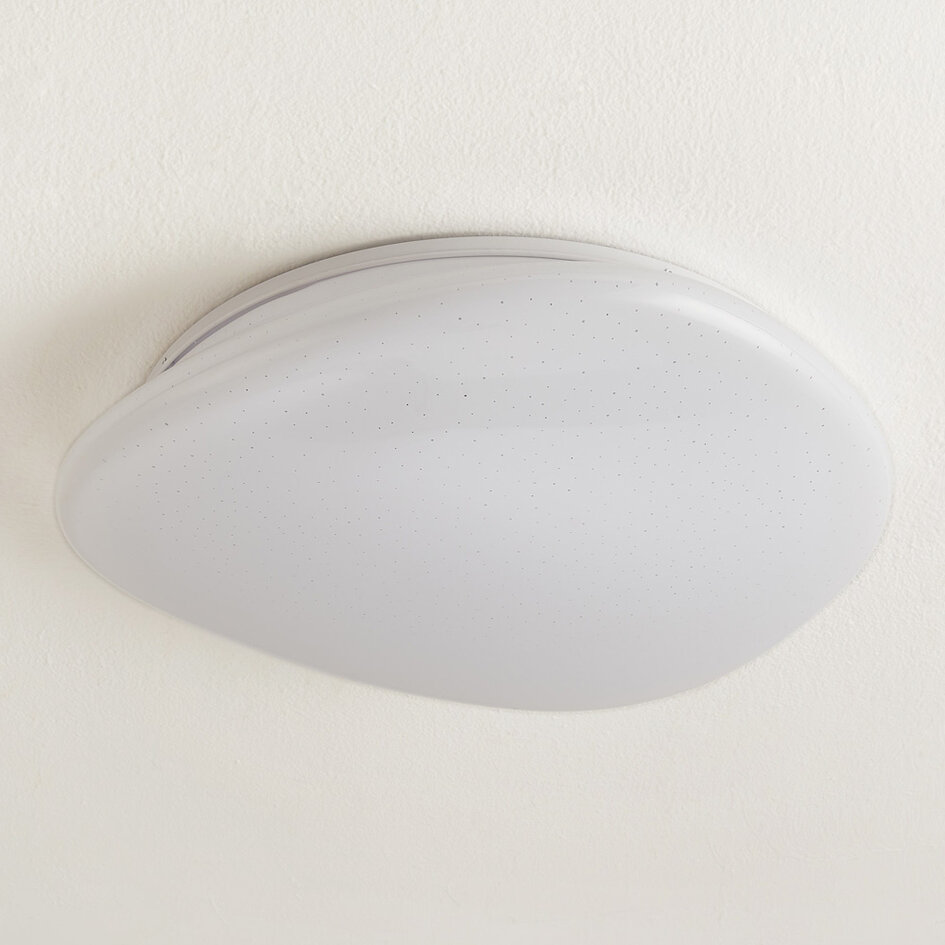 Plafonnier dimmable Nika à fonction RGB en blanc