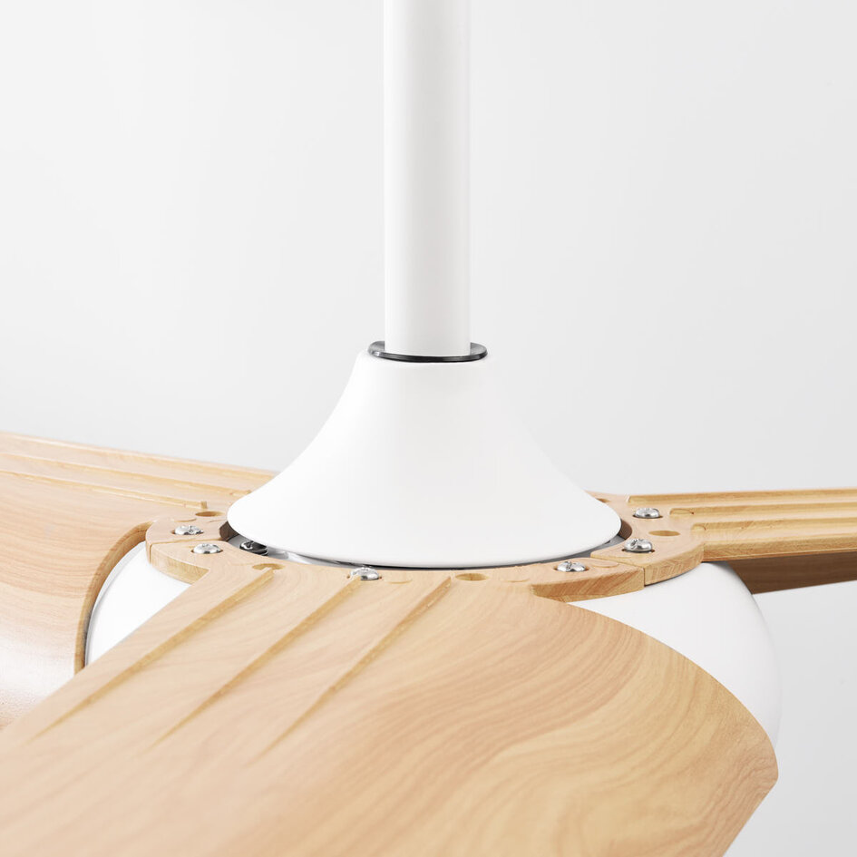 Ventilateur de plafond Ventus en aspect bois de hêtre avec LED et télécommande