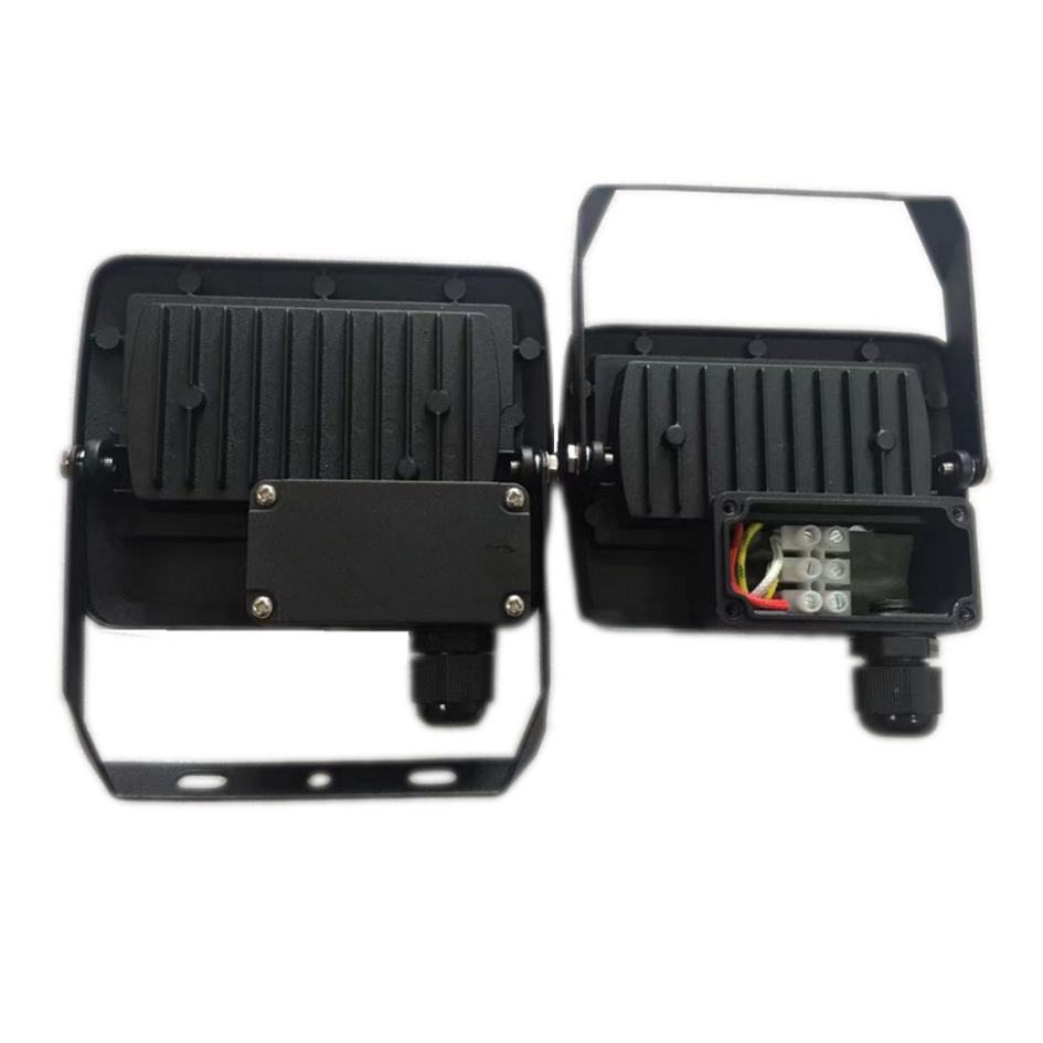 Projecteur LED avec détecteur de mouvement et LED intégrée