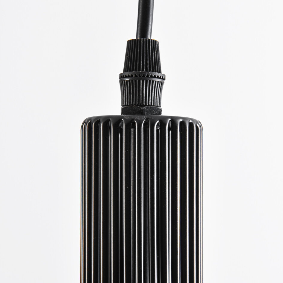 Lampe suspendue industrielle en métal noir - Sofia