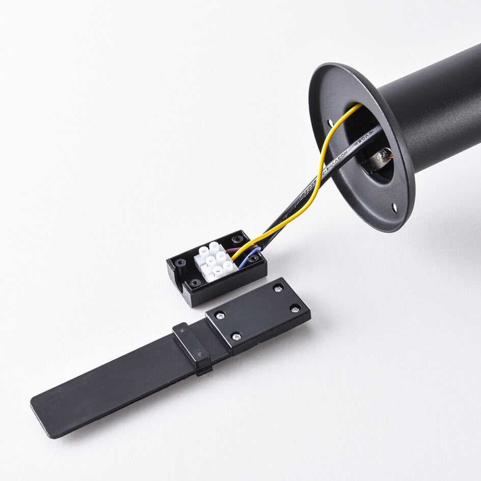 Lampe d'extérieur sur pied Giovanni en acier inoxydable noir