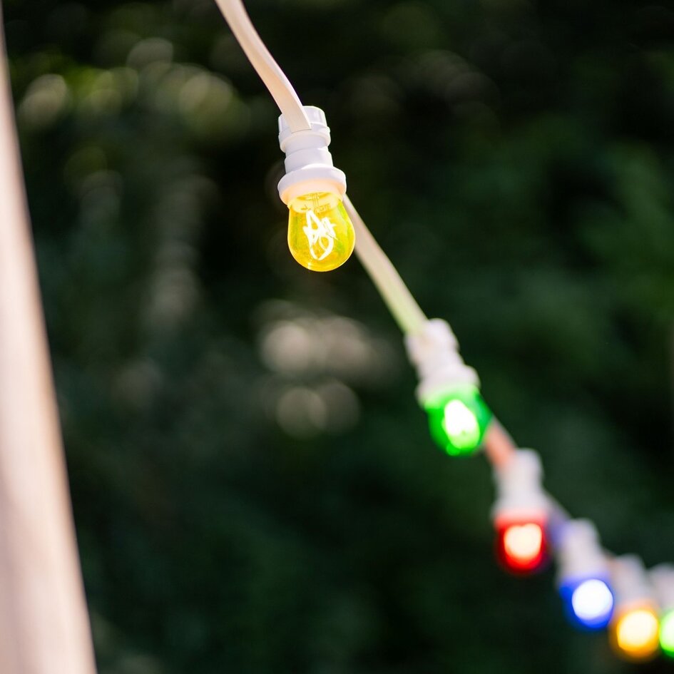 Ampoule filament de 3,5 watts, jaune, dimmable à intensité variable.