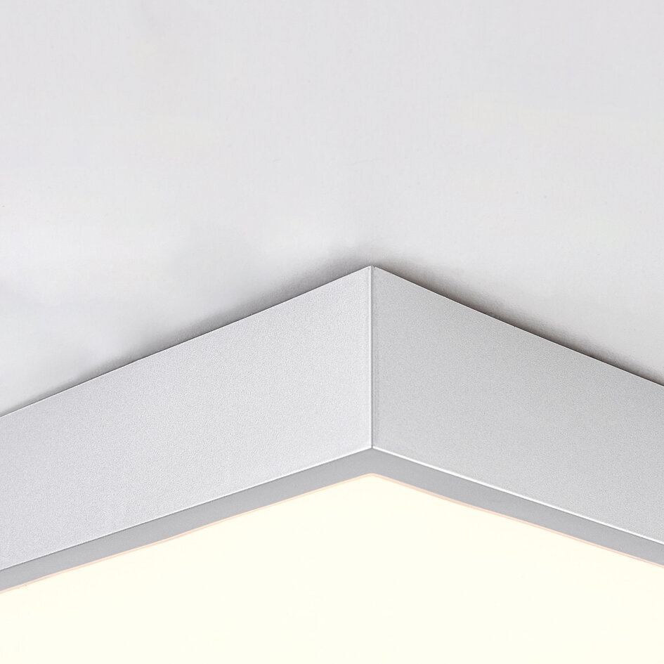 Plafonnier carré avec abat-jour blanc laiteux et LED à 3 niveaux de gradation - Joelle