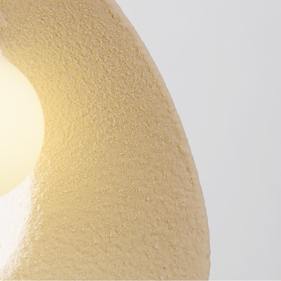 Lampe suspendue contemporaine Wabi Sabi Akao avec 3 points lumineux, sources lumineuses incluses