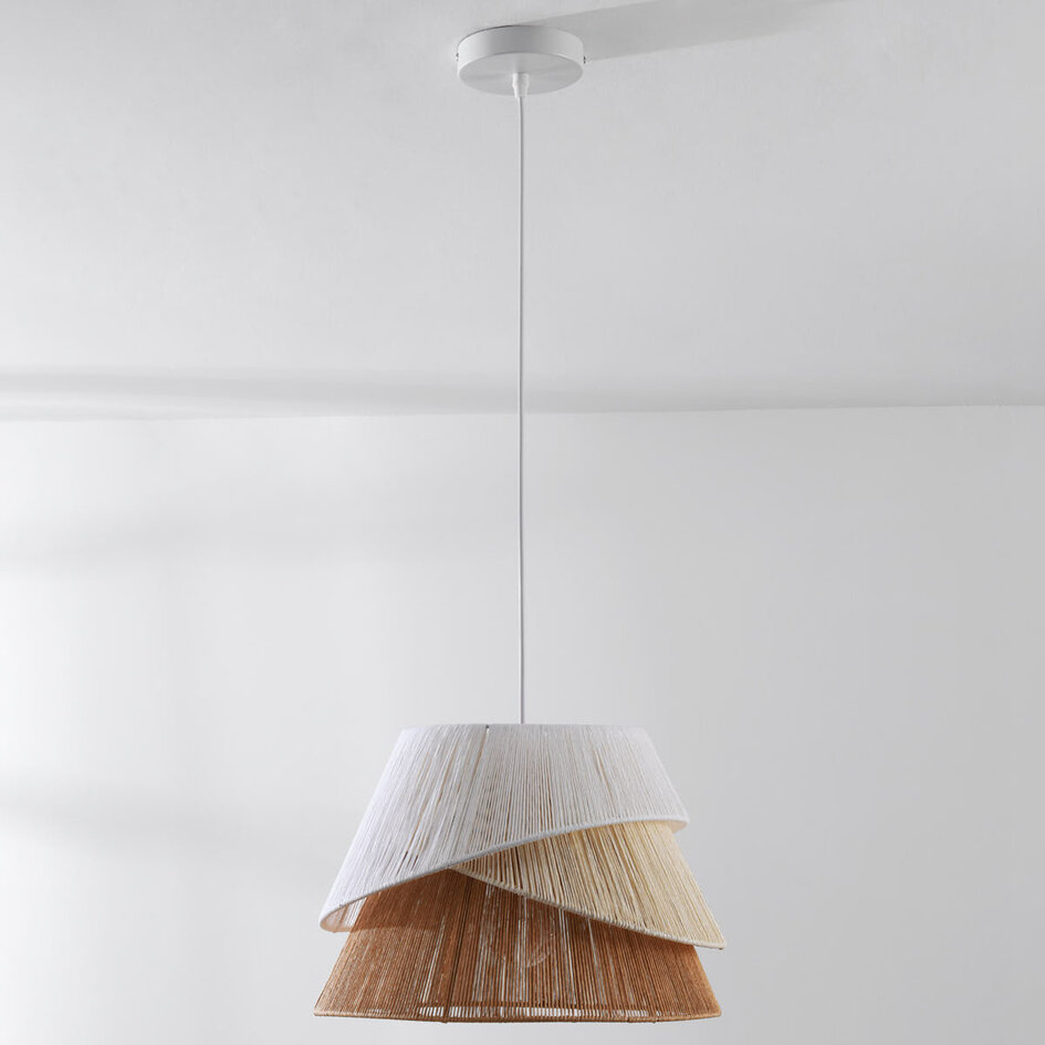 Lampe suspendue Toku avec des couches de papier tressé dans des tons naturels