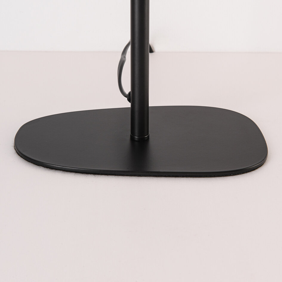 Lampe de table Tavora avec deux abat-jours en lin, teintes claires et naturelles