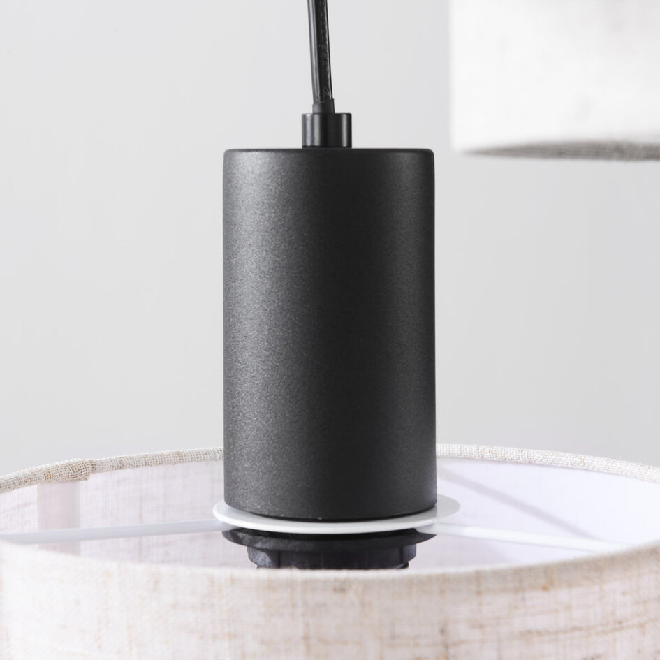 Suspension scandinave Linne à 5 lumières avec abat-jours en lin beige