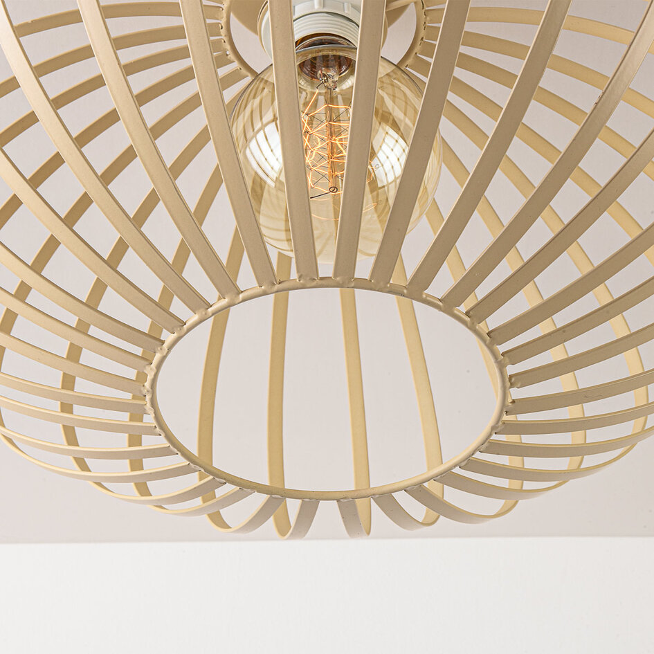 Plafonnier Grata beige avec structure métallique ouverte