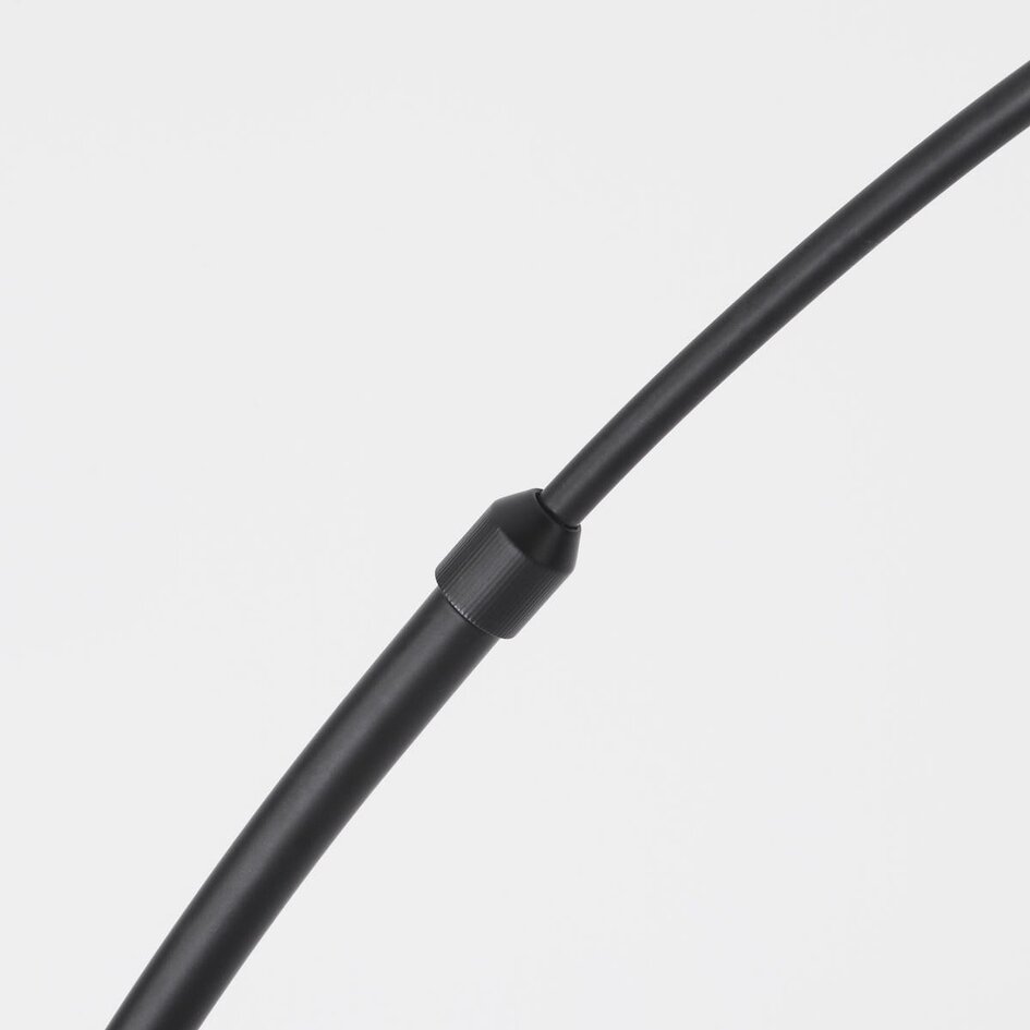 Lampadaire arqué Talto en noir mat à LED intégrée et interrupteur tactile