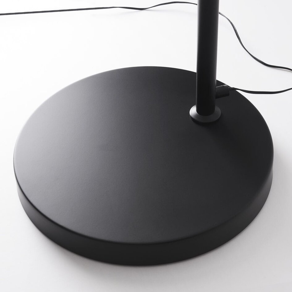 Lampadaire arqué Talto en noir mat à LED intégrée et interrupteur tactile