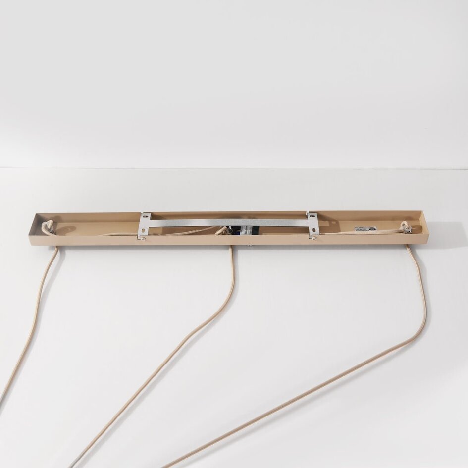 Suspension à 3 lumières Nudee avec abat-jours métalliques beiges