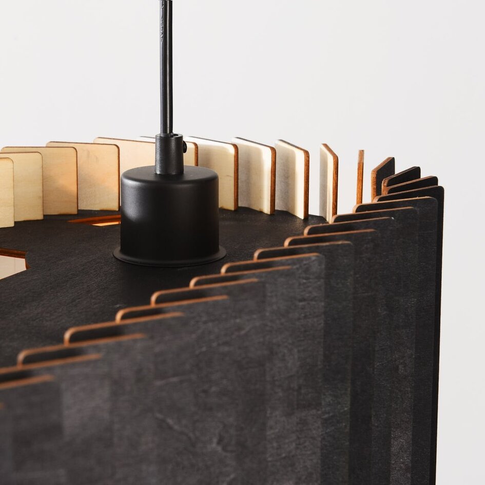 Suspension Hema à 3 lumières - bois noir à l'intérieur naturel