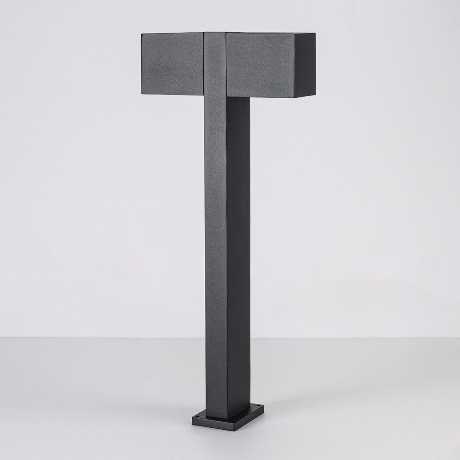 Lampe d'extérieur sur pied Simone à deux têtes carrées noire