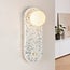 Applique murale Velo en ciment et verre blanc laiteux aspect terrazzo
