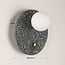 Applique ronde Vero en ciment et verre blanc laiteux, aspect terrazzo gris foncé