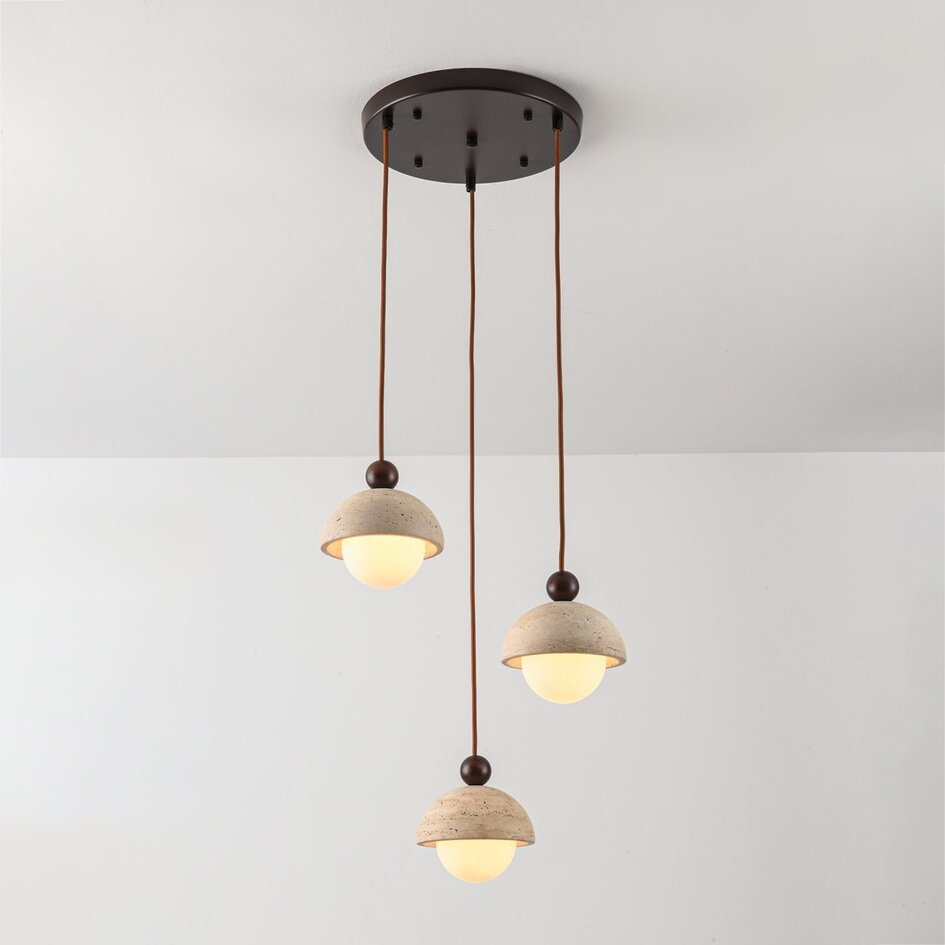 Suspension moderne Vara en travertin (pierre naturelle), bois et verre blanc laiteux, 3 lumières