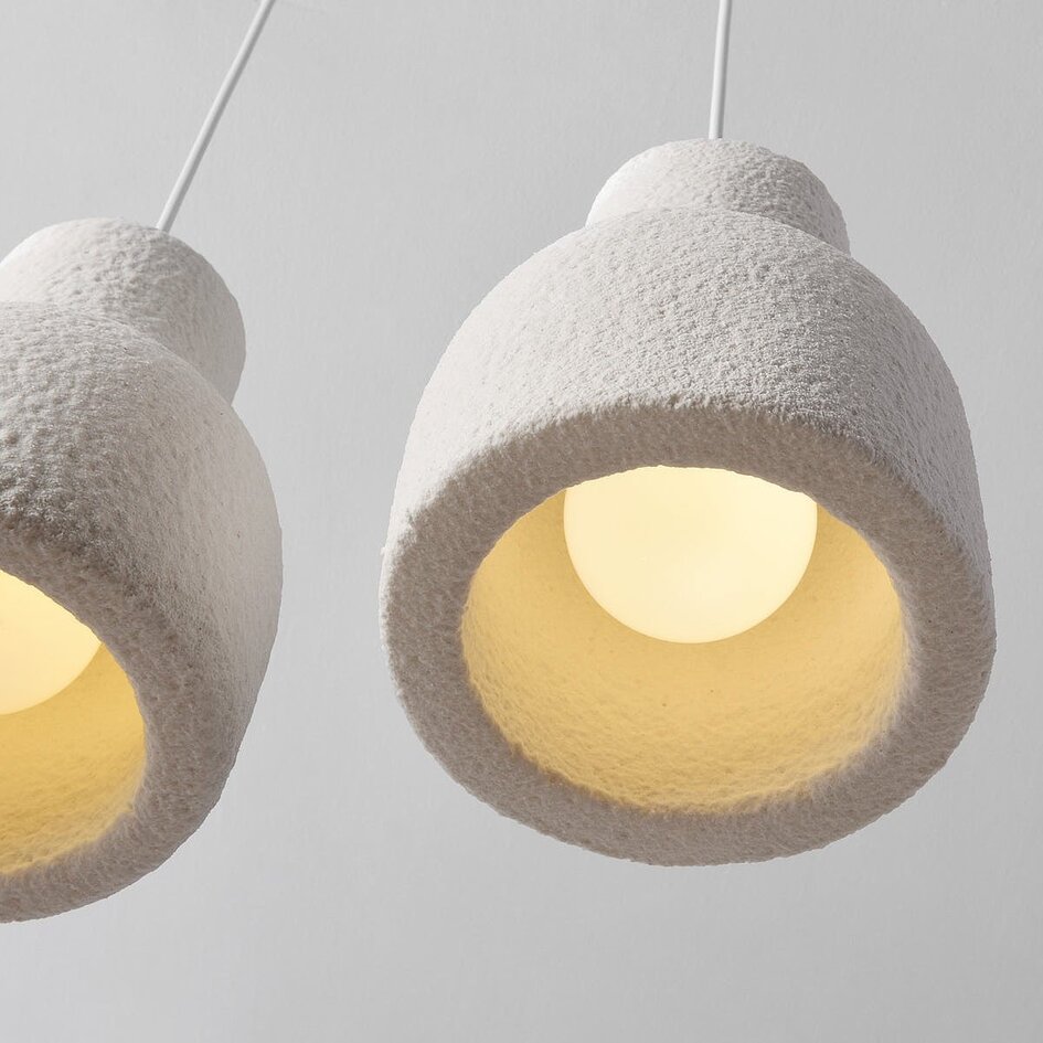 Lampe suspendue Wabi Sabi Hikari avec abat-jour blanc à 3 lumières