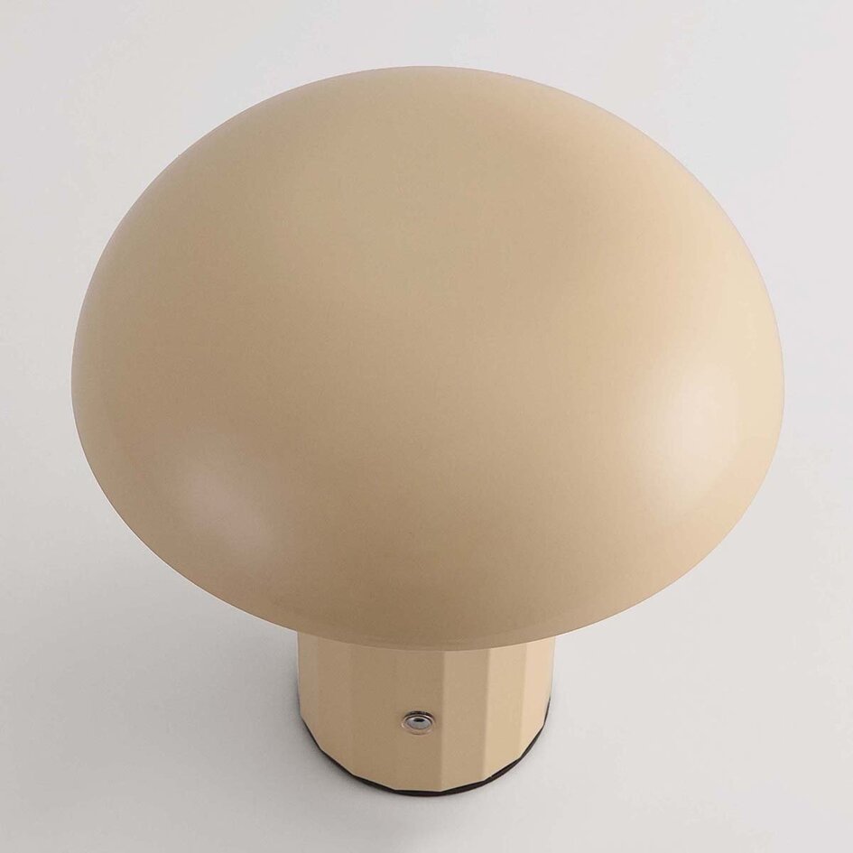 Lampe de table sans fil Noma en beige avec lumière dimmable et réglable