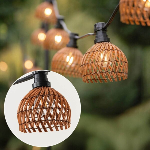 Kit guirlande guinguette avec abat-jours couleur bois foncé avec aspect rotin, disponible avec différentes ampoules LED