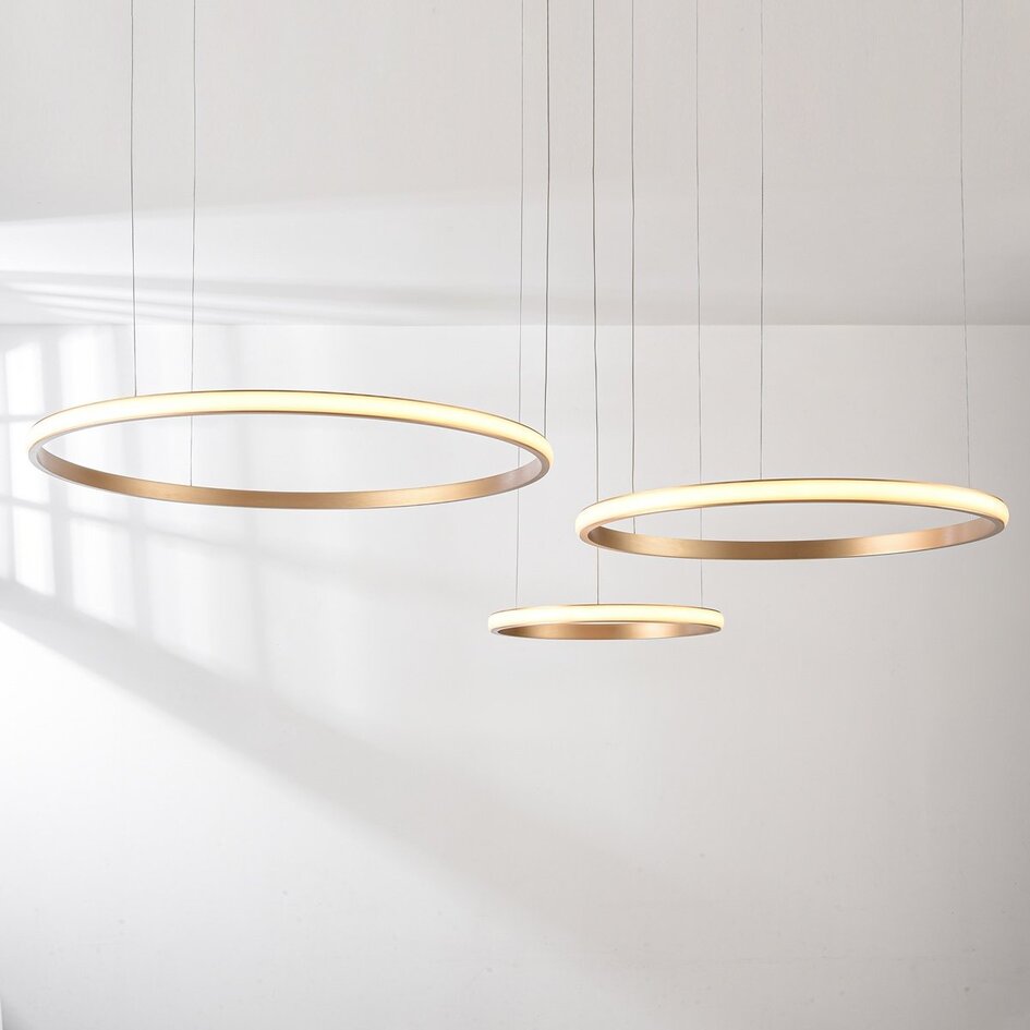 Lampe suspendue design Seluna avec trois anneaux à 3 niveaux de gradation