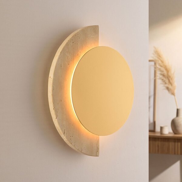 Applique Kiro à LED intégrée et travertin (pierre naturelle) en doré et beige sable