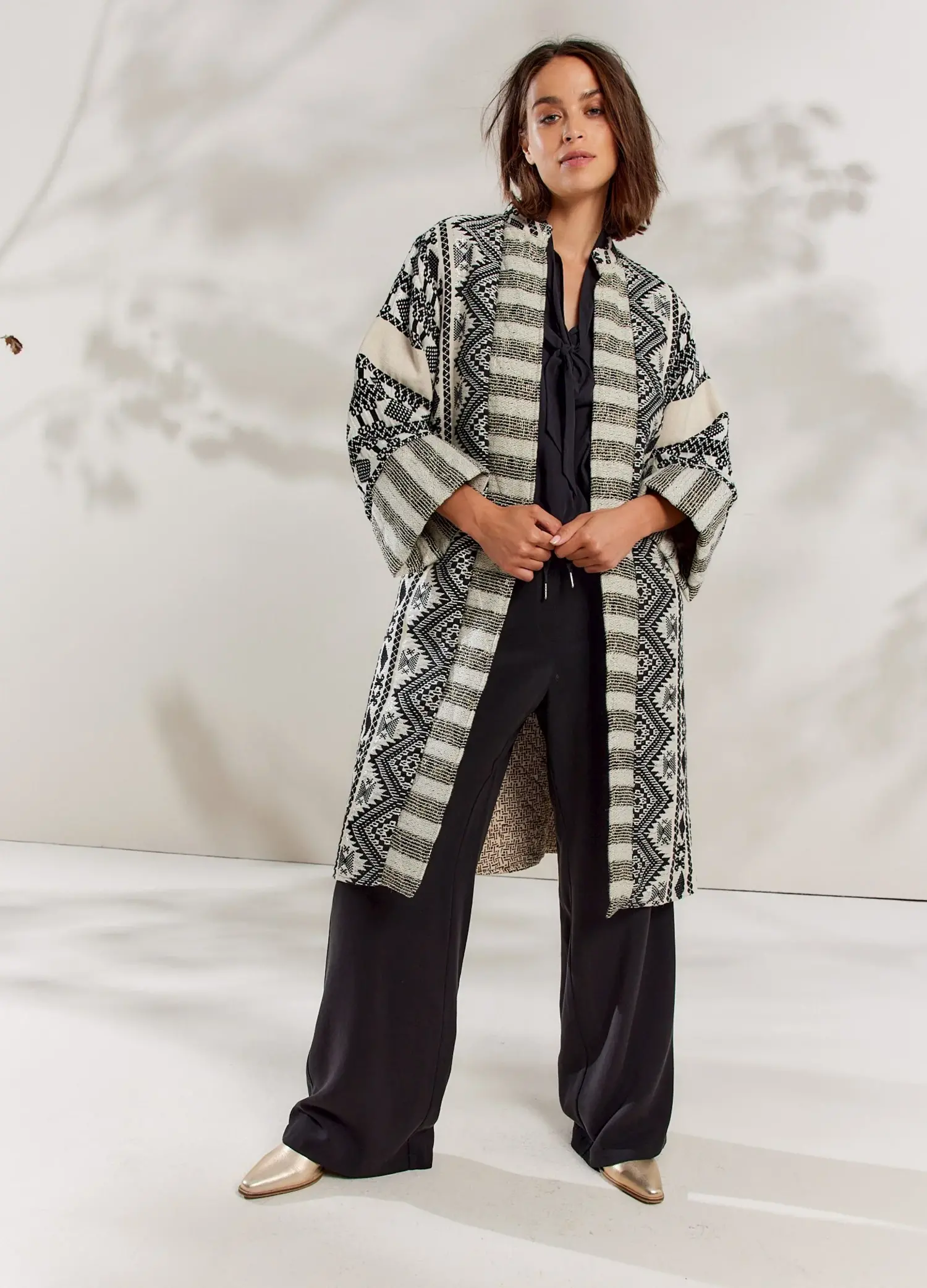 1s1155-11949 - Jacket - Black-Ivory - Mode Galerie 1s1155-11949 - Jacket - Black-Ivory - Mode Galerie